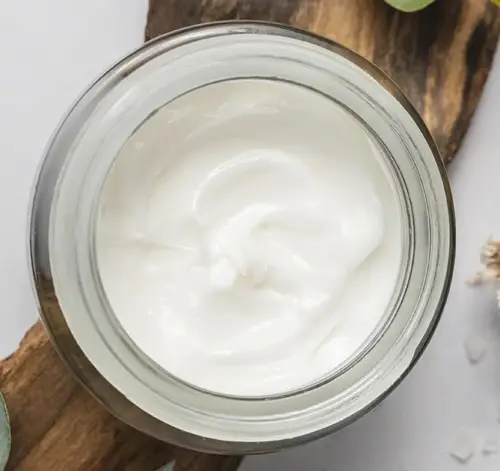 نگاهی به فواید کرم جوان کننده پوست صورت 3 کرم جوان کننده برای صورت